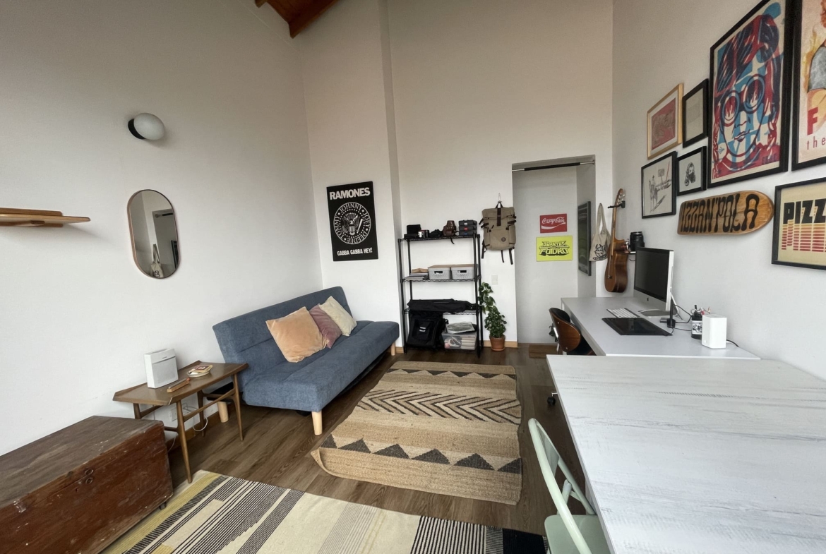 Spacious Duplex Apartment in El Poblado