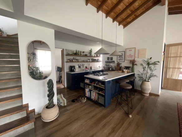 Spacious Duplex Apartment in El Poblado