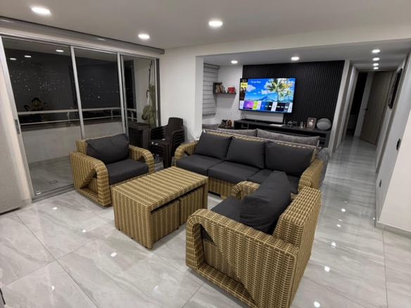 Modern Apartment for Sale in Belén13th Floor, 180° View