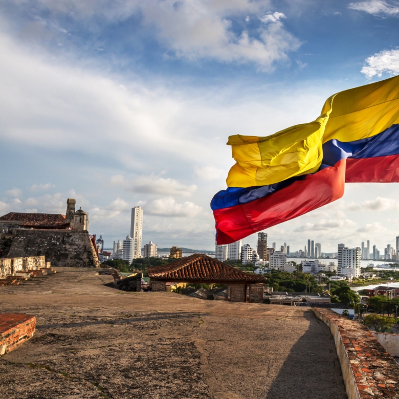 How Foreigners Can Buy Property in Colombia: 2025 Legal Guide
