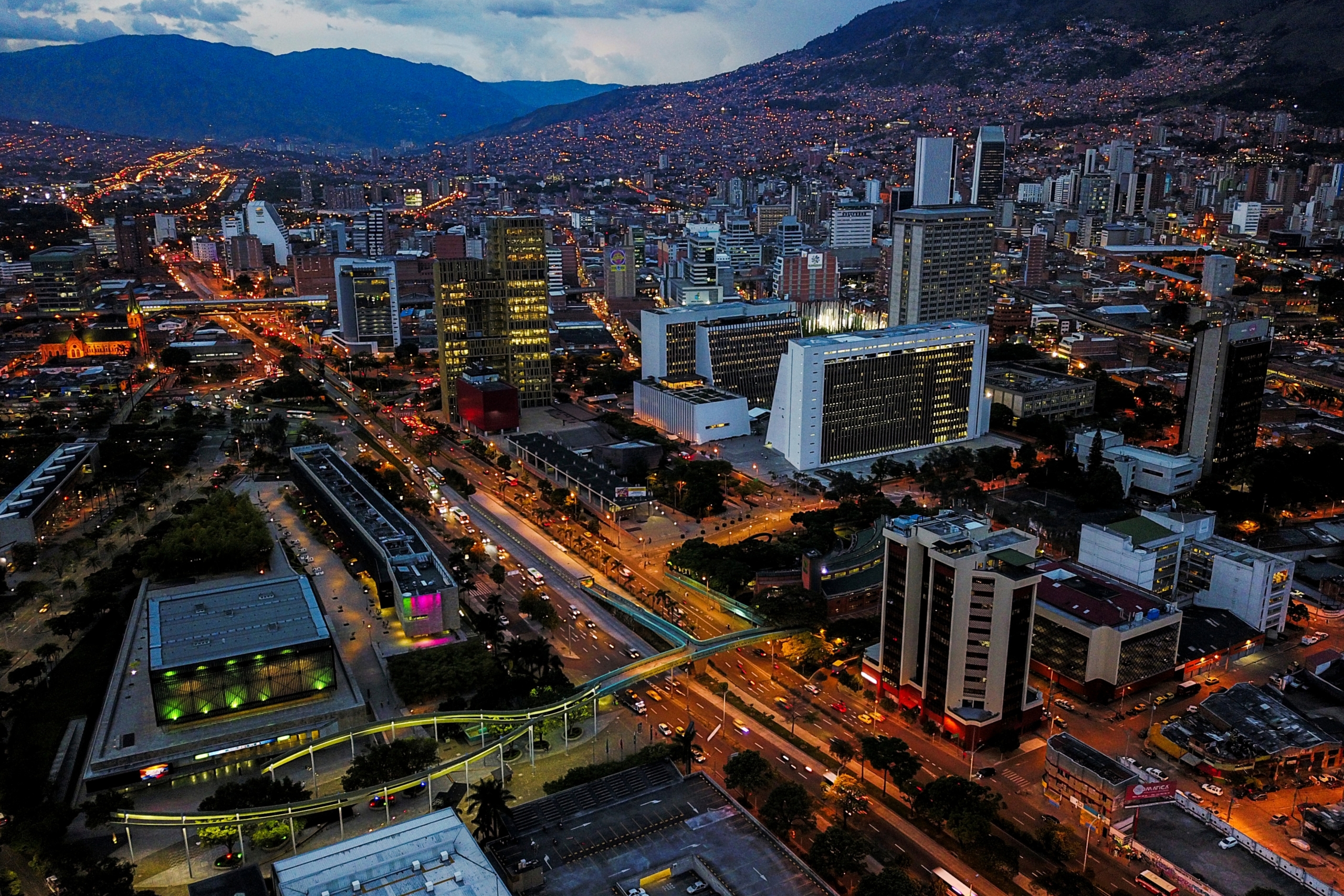 how foreigners can buy property in Colombia 2025: step-by-step legal process and required documents