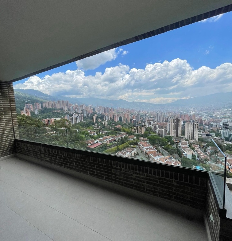 Apartment for Sale in Las Palmas El Poblado