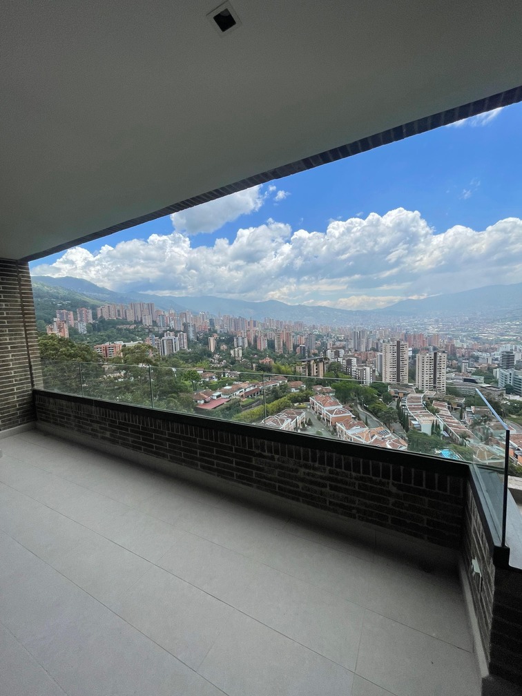Apartment for Sale in Las Palmas El Poblado