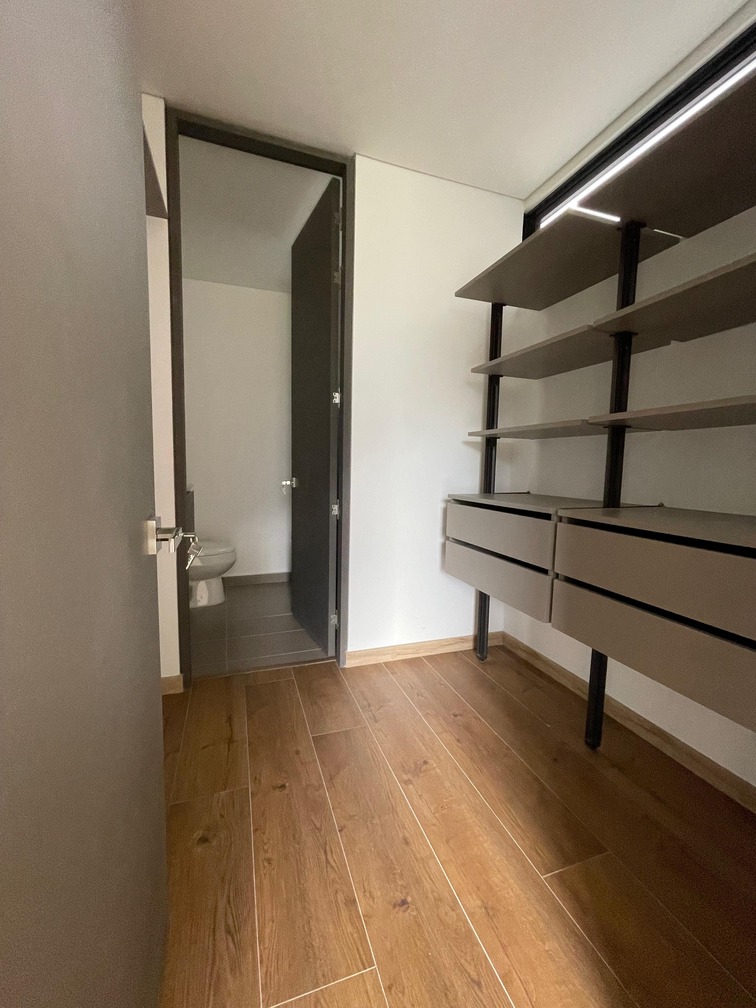 Apartment for Sale in Las Palmas El Poblado