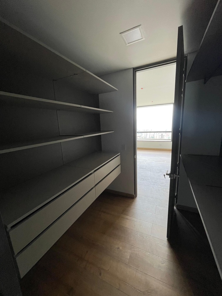 Apartment for Sale in Las Palmas El Poblado