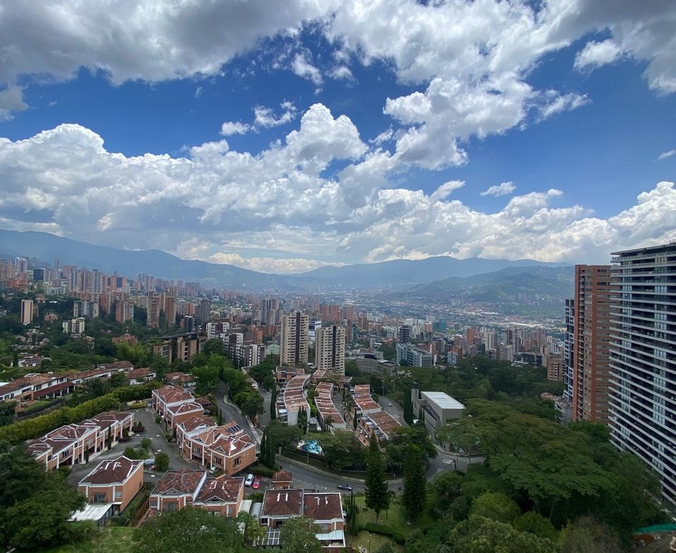Modern Apartment for Sale in Las Palmas El Poblado