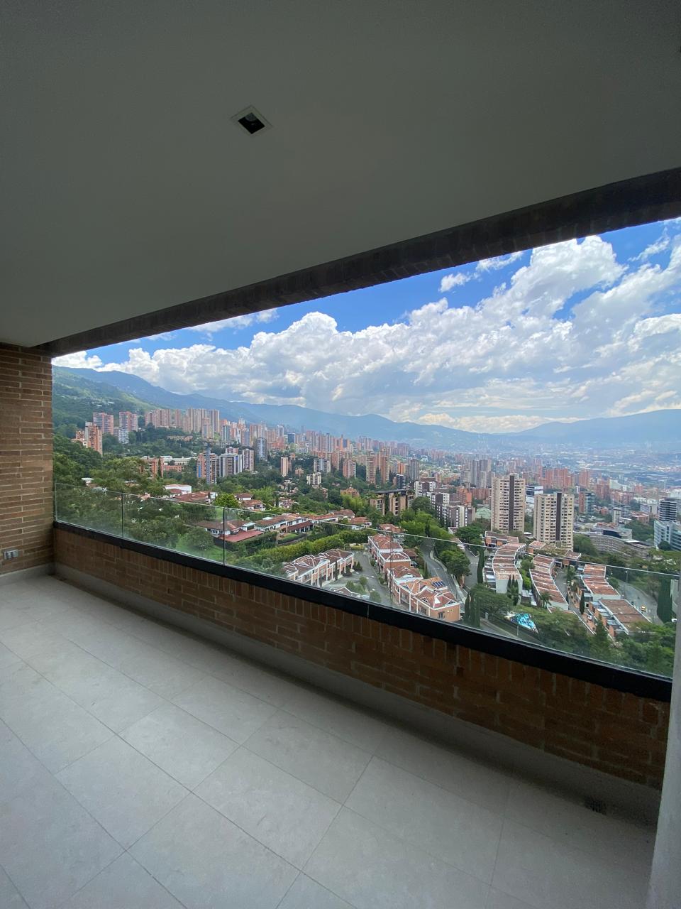 Modern Apartment for Sale in Las Palmas El Poblado
