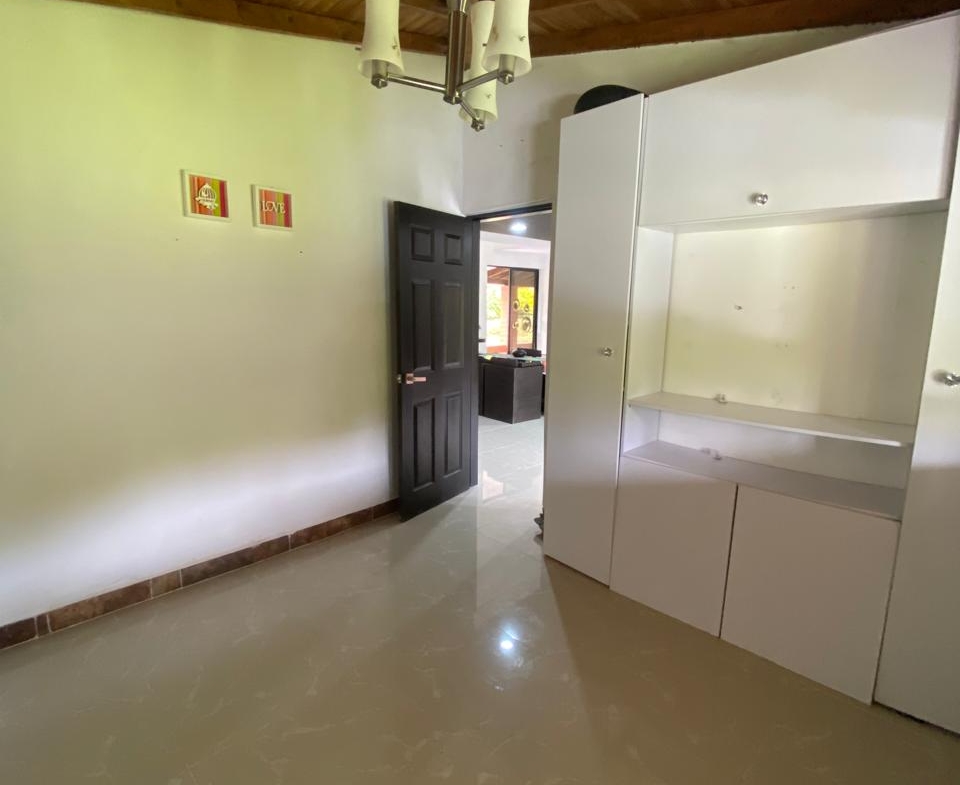 WhatsApp Image 2025-10-12 at 9.11.32 PM Finca for Sale Marinilla Antioquia with Jacuzzi and Recreational Areas