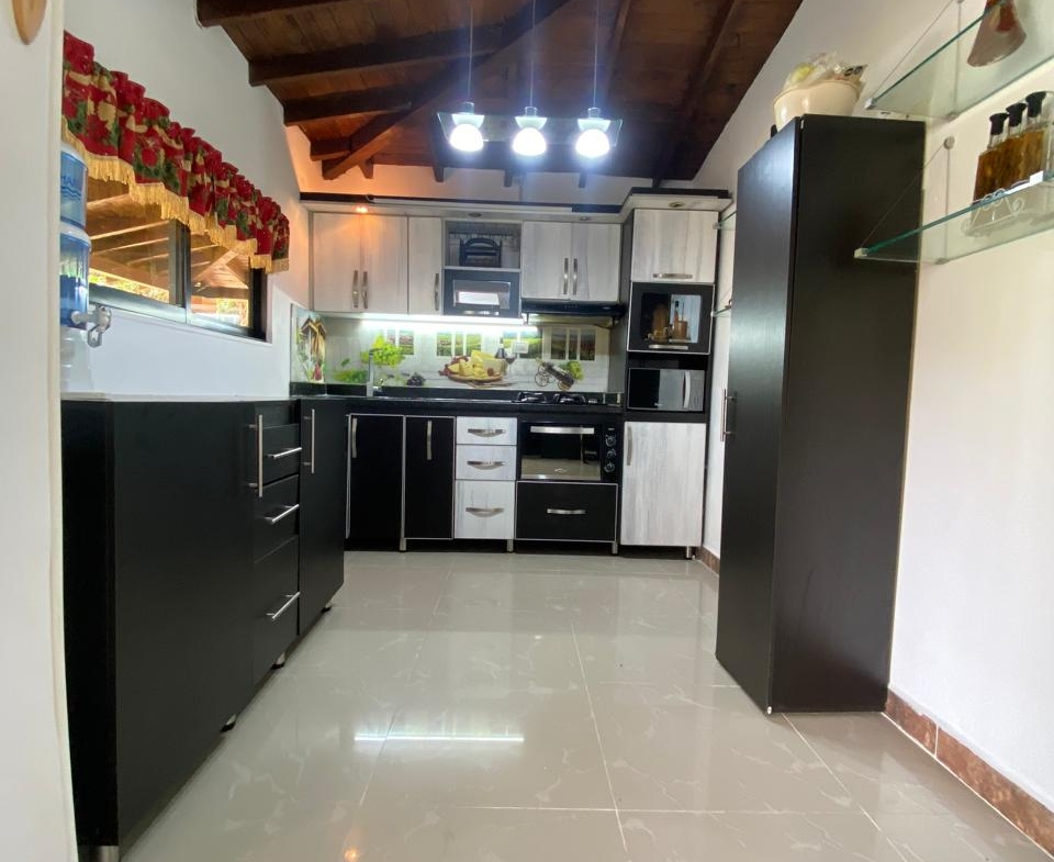 WhatsApp Image 2025-10-12 at 9.11.34 PM Finca for Sale Marinilla Antioquia with Jacuzzi and Recreational Areas