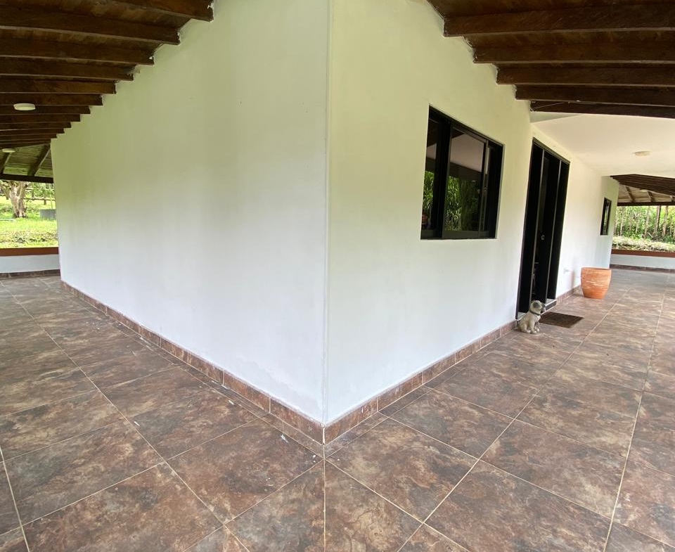 WhatsApp Image 2025-10-14 at 3.02.51 PM Finca for Sale Marinilla Antioquia with Jacuzzi and Recreational Areas