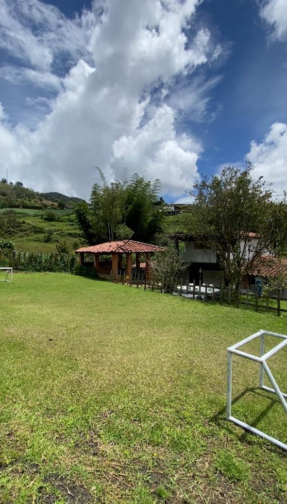 WhatsApp Image 2025-10-14 at 3.12.19 PM (3) Finca for Sale Marinilla Antioquia with Jacuzzi and Recreational Areas